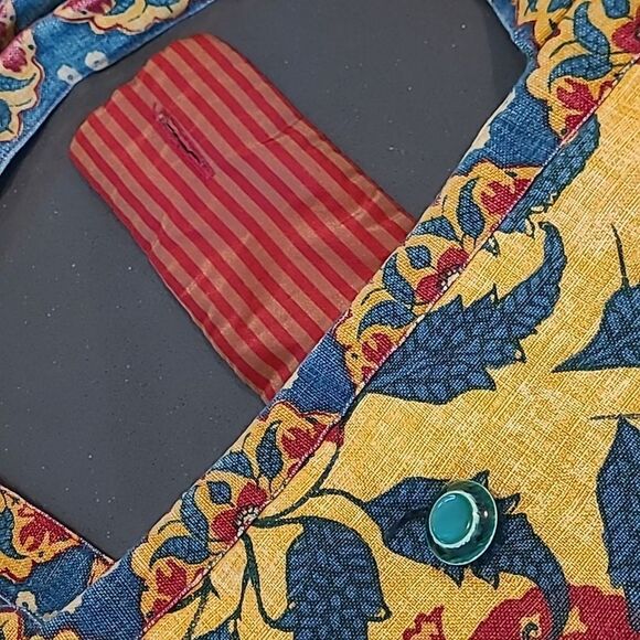 Handcrafted cotton soft canvas shell with polyester lining with light padding - Picture 5 of 10